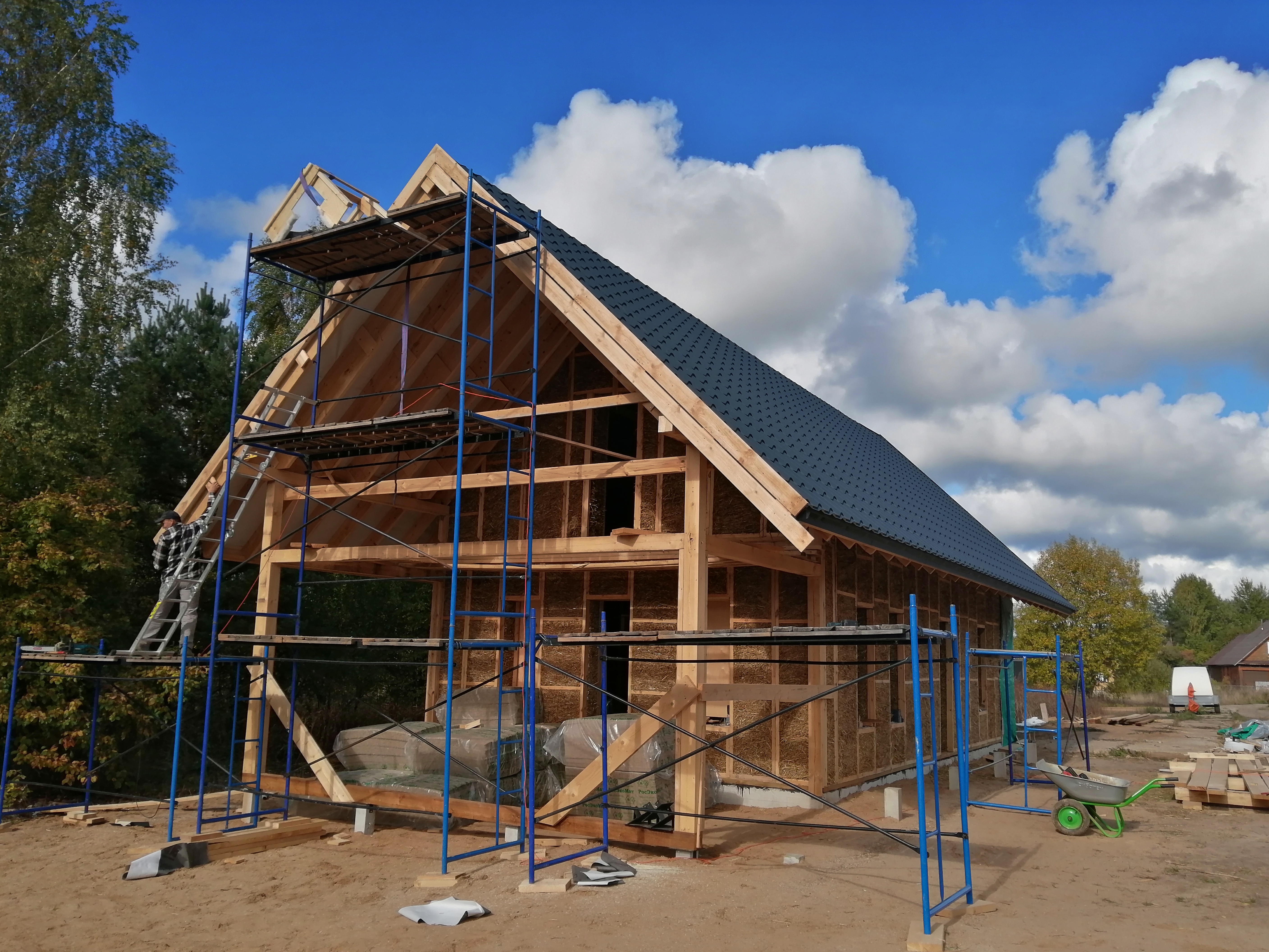 Возведение стен